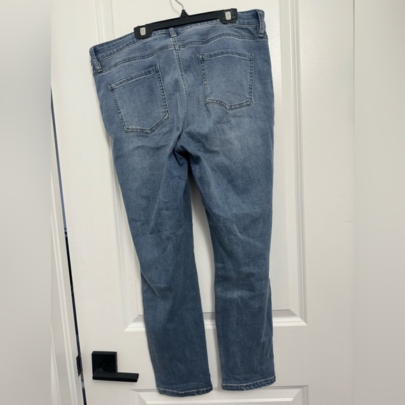 Buffalo Aubrey 12/32 Jeans - Picture 2 of 3